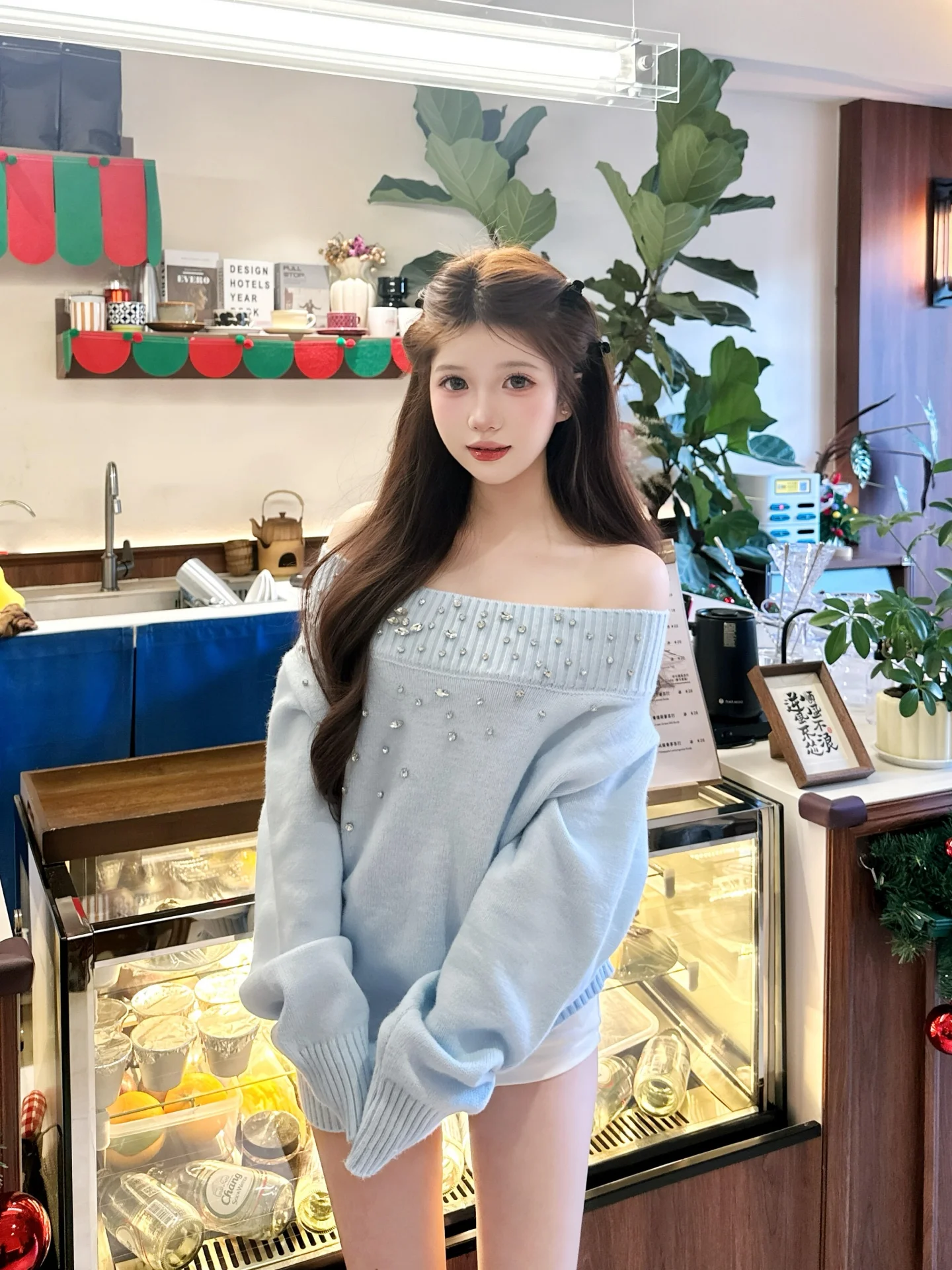 

Blue Diamond Embellished One-Shoulder Knit Sweater Women's Loose Fit Overhead Korean Style Lazy Autumn Winter Top