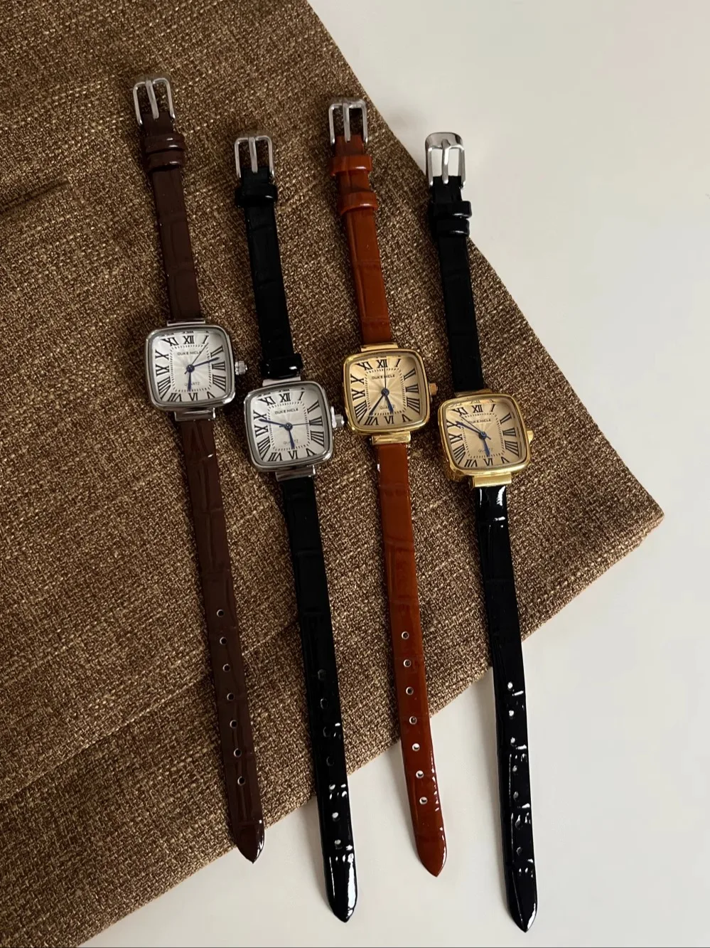 ساعة مربعة كاجوال جديدة راقية للنساء تصميم متطور مناسب للطلاب والنساء، ساعة يد نسائية عالية الجودة. #5