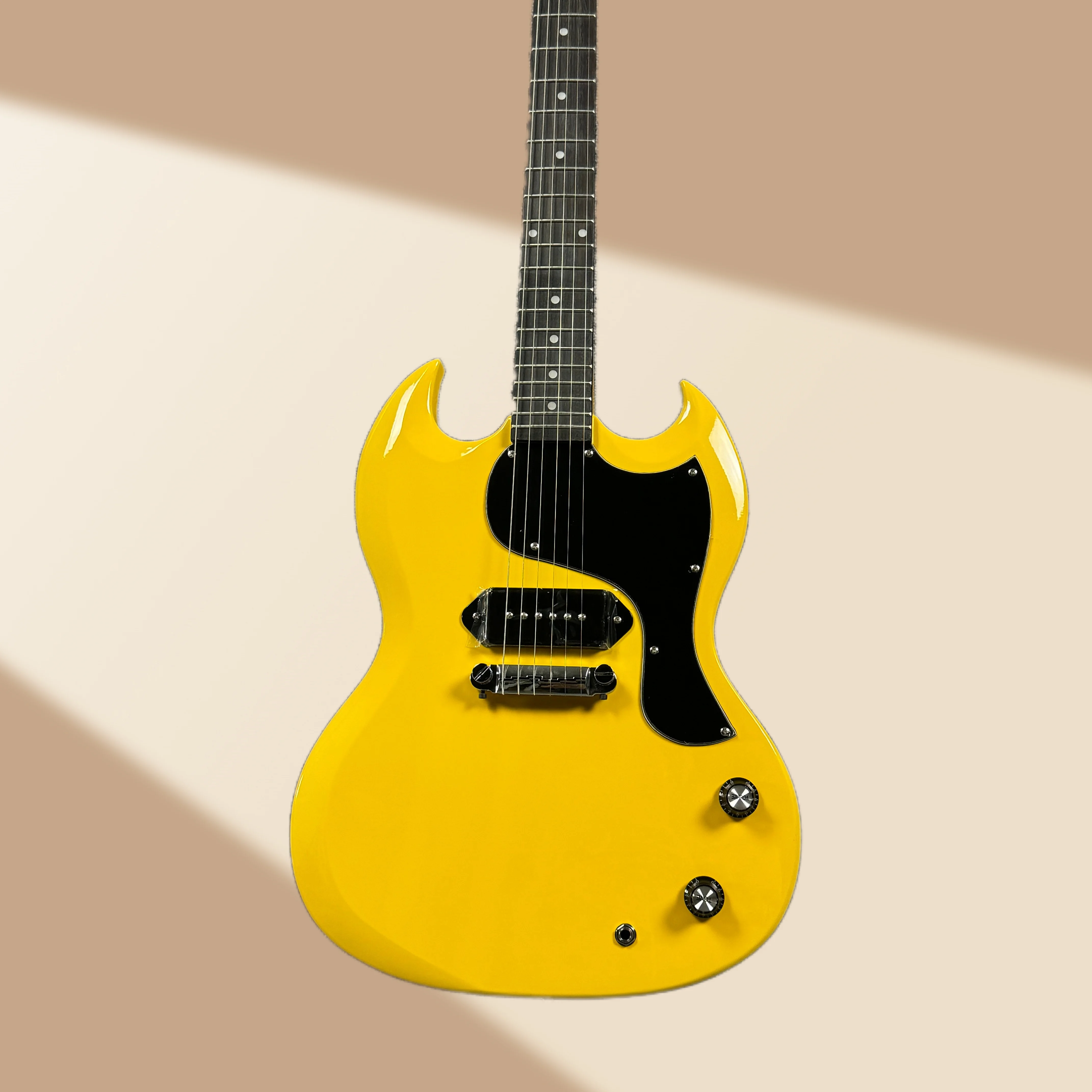 Yellow and Black SG Electric Guitar High Sound Quality Rosewood Fingerboard Mahogany Body 22 Tone Position Free Transportation