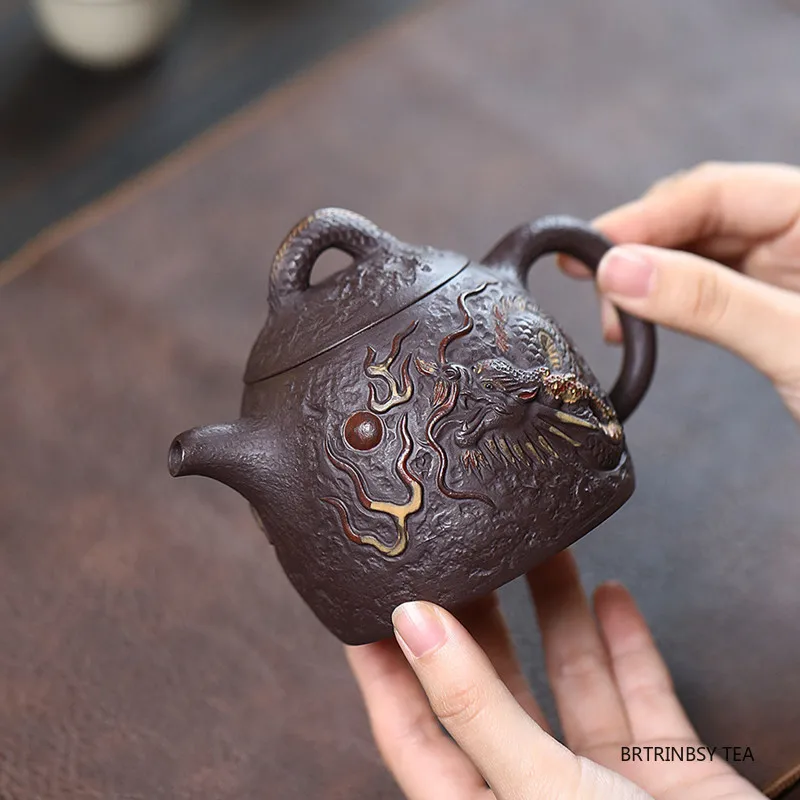 

Chinese Yixing Purple Clay Teapot Tradition Handmade Dragon Pattern Tea Pot Household Large Capacity Kettle Zisha Tea Set 300ml