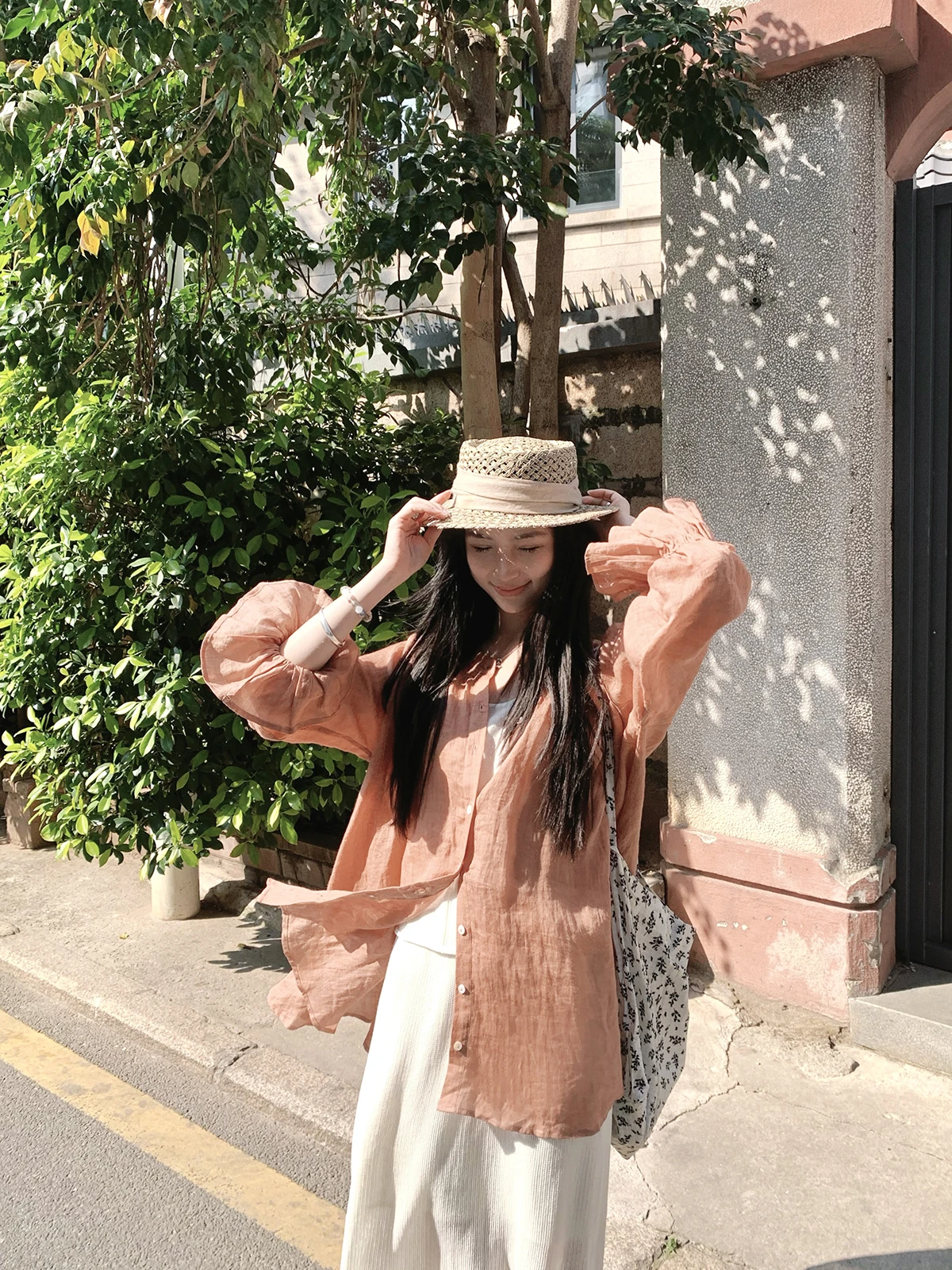 

Женская свободная драпированная блузка By7 Flowing Petal Sve из хлопка и льна с защитой от солнца, стройнящая, для лета и весны