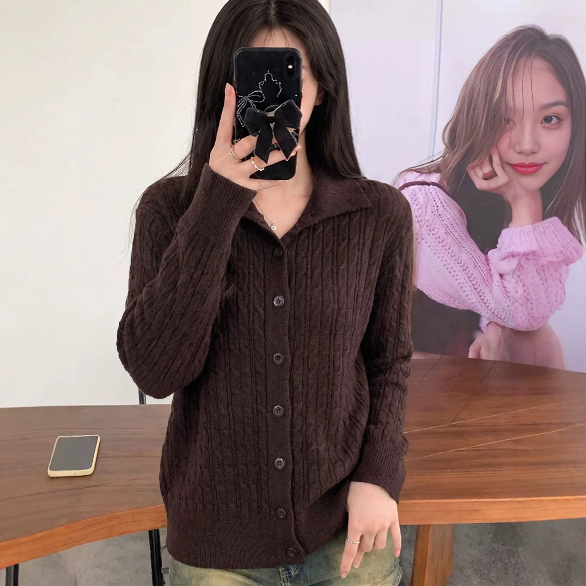 Women's White Cable Knit Cardigan 2026 Autumn Vintage Polo Collar Button-Up Sweater with Pockets Casual Loose Fit Knitted Top