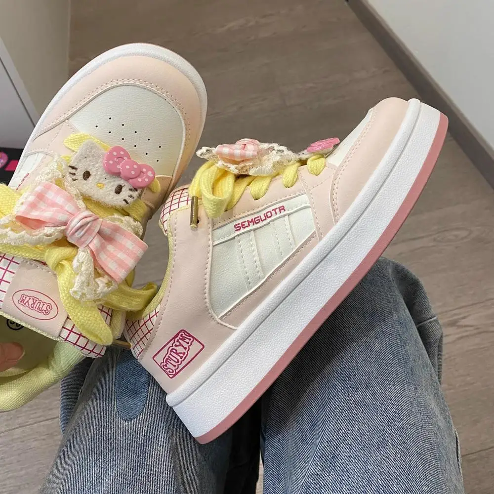 

Розовые спортивные туфли в стиле аниме «Hello Kitty» Sanrios, милые весенне-осенние универсальные туфли для отдыха с толстой подошвой и подъемом, подарок для девочки