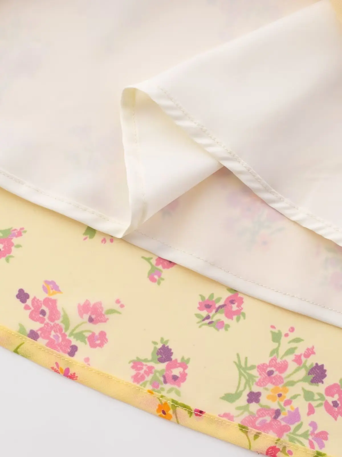 California Sun Double Gauze V-ne Yellow Floral Print Holiday Fi Tail Dr Bal Romantischer Riemen Dr. Sommer Damen D...