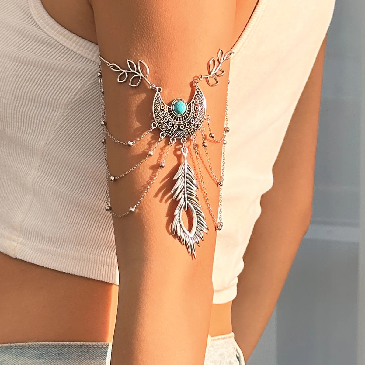 Salircon Vintage Metal Feather Pendant Upper Arm Bracelet Boho Metal Pattern Metal Arm Bracelet Women Indian Dance Body Jewelry