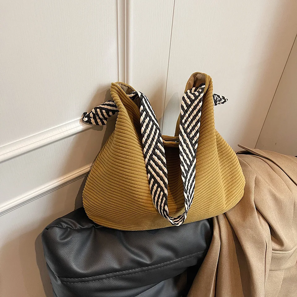 حقيبة نسائية كلاسيكية حقيبة يد سروال قصير ناعمة حقيبة كتف نسائية واسعة حقيبة يد مغناطيسية للتنقل #4