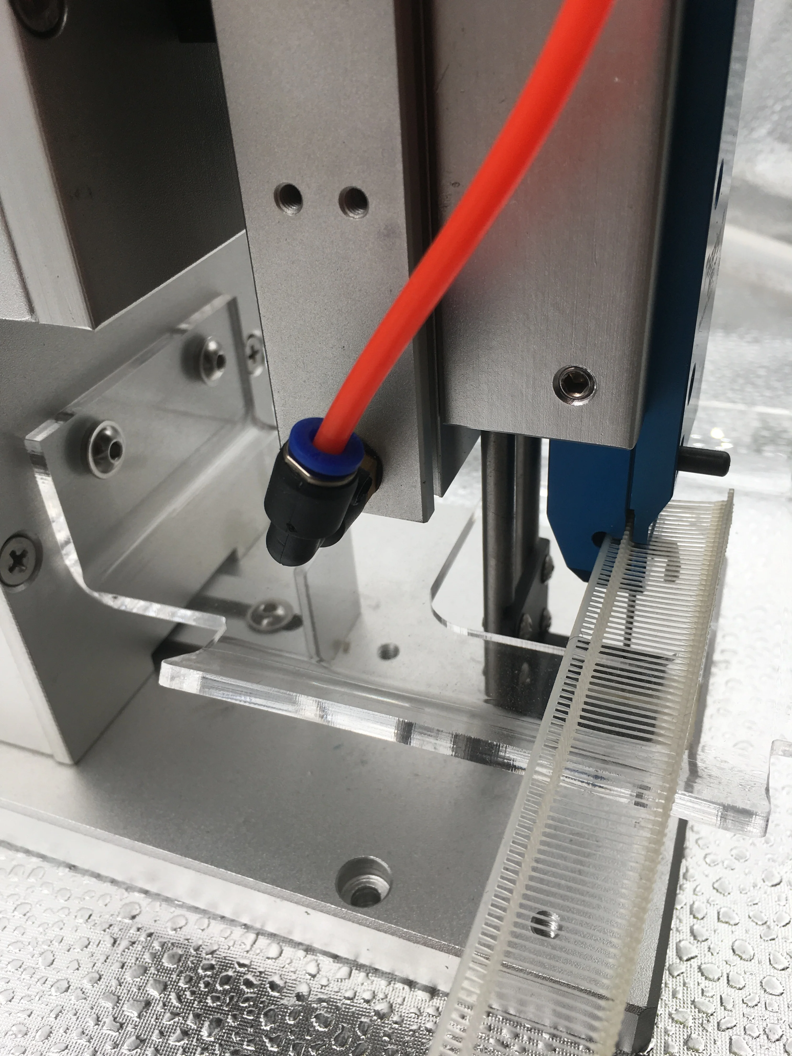 Good Price Pneumatic Label Tagging Machine With 52mm Needle For Socks Towels