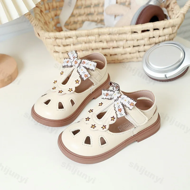 Girls Leather Shoes Cute Bow Flower Elegant Hollow T-strap Children Princess Shoes Kids Comfortable Soft Non Slip Casual Sandals