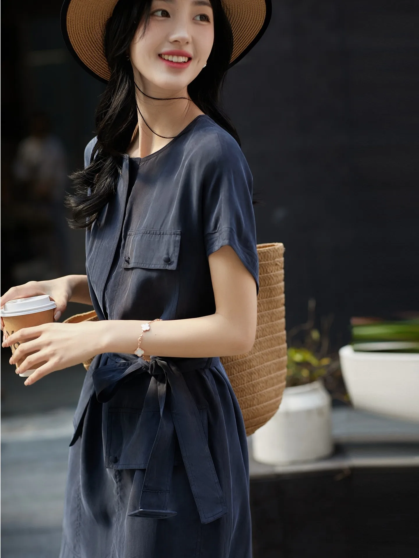 

Spring Summer Ele Slimming ort Sve Dr Loose round Ne High End Deep Blue Copper Ammonia Silk Women's Dr