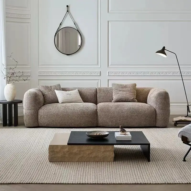 

Большой белый прямой диван в современном стиле для средних и малогабаритных квартир, кремового цвета, для гостиной, тканевый.