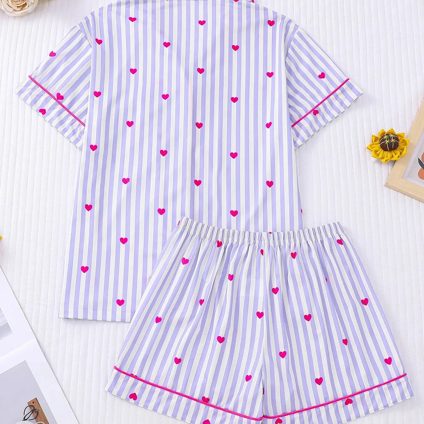 Purple and white striped heart-shaped printed short sleeved shorts pajama set, women's lapel home clothes can be worn outside