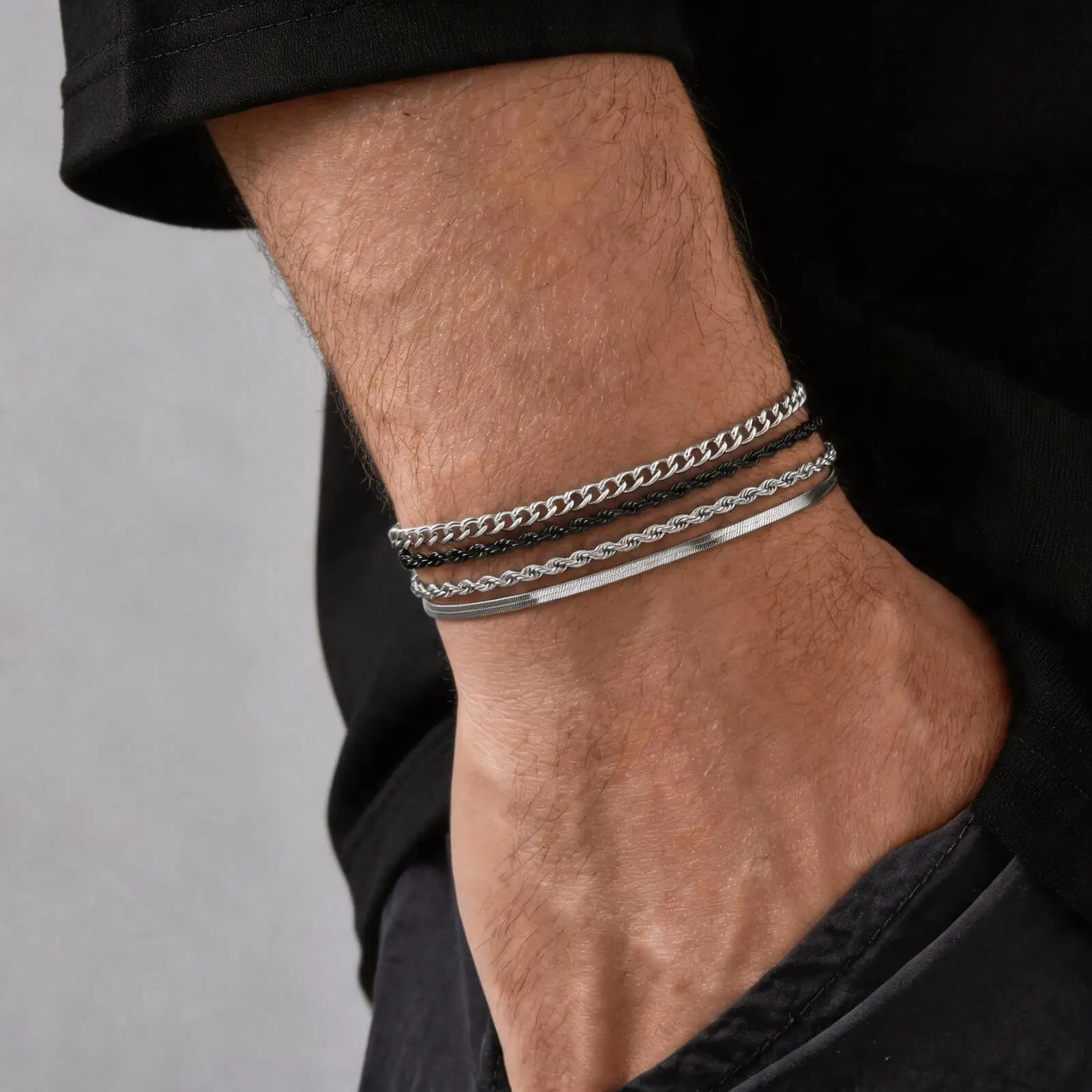 4-teiliges Hip-Hop-Armband-Set für Herren, Edelstahl in Silber, Gold und Schwarz, Gedrehte Seilkette, Trendige Kubanische Gliederketten als Geschenk – Detail 2