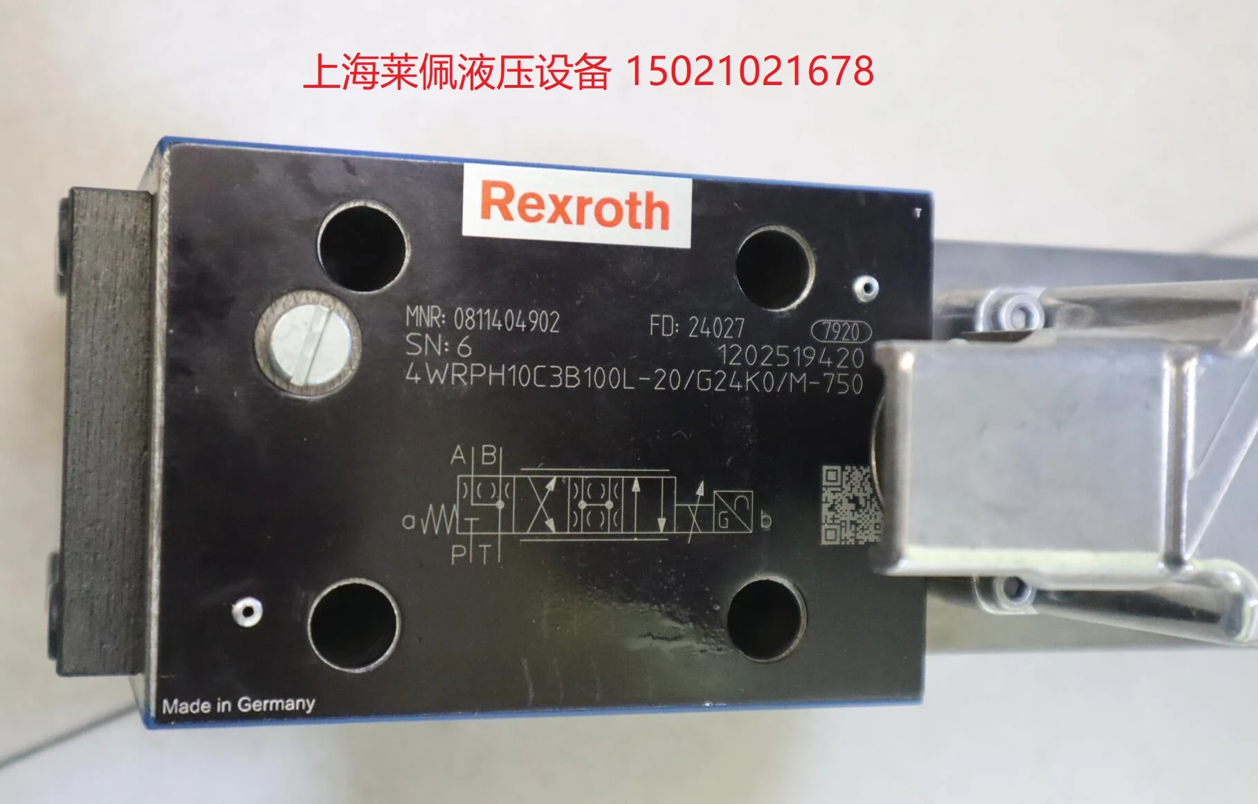 Germany Rexroth Proportional Valve 0811404902 4WRPH10C3B100L-2X/G24K0/M-750 Spot