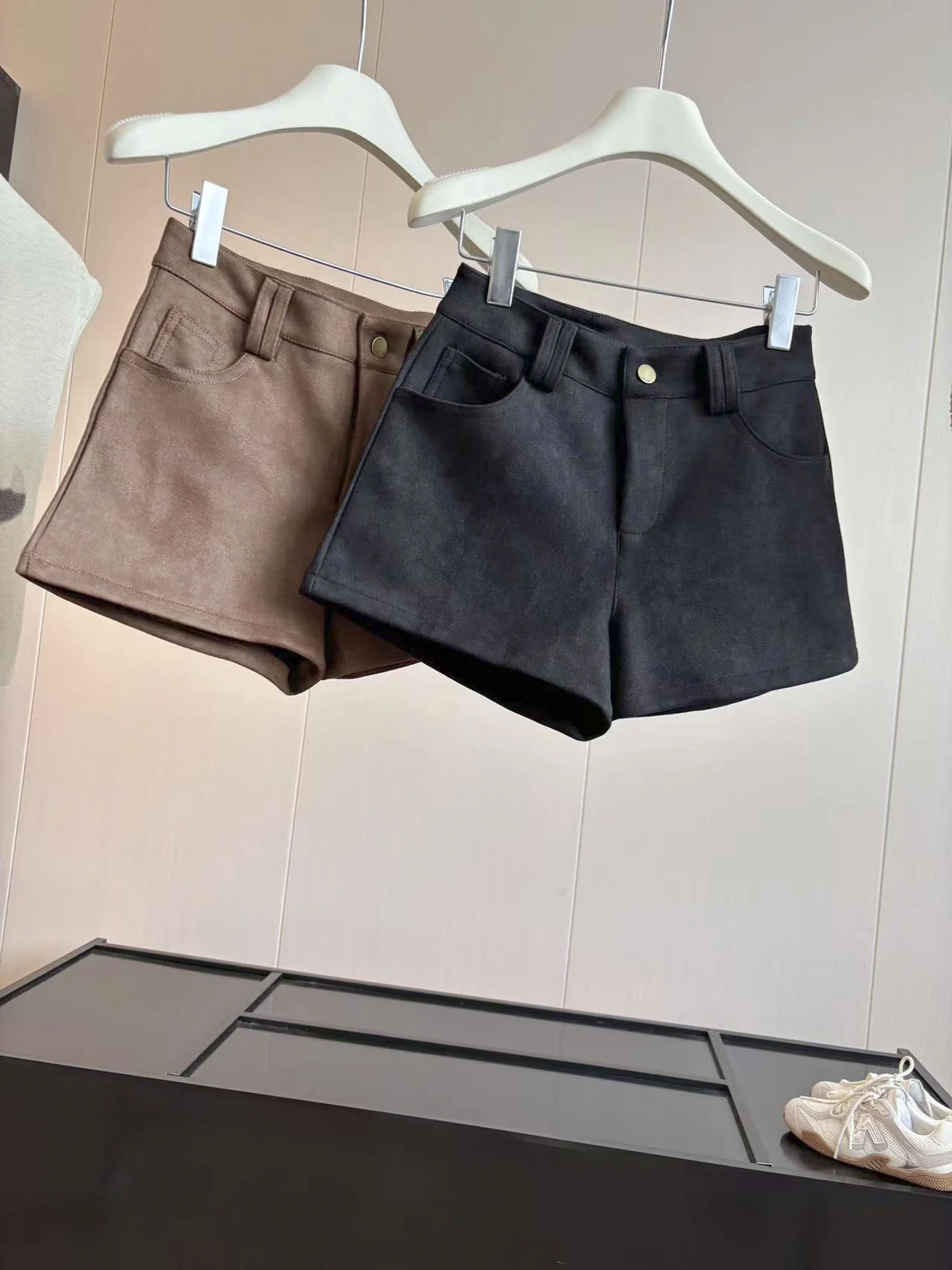 Khaki Suede Short Pants Women's High Waist Slim Fit Autumn Outerwear Booty Shorts Commute Style Polyester Fiber Ladies