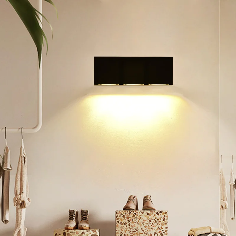 Minimalist ische quadratische Wand lampe, Nachttisch lampe im Schlafzimmer, wasserdichter Balkon im Freien, Hintergrund wand im Innenhof, Tür schild lampe