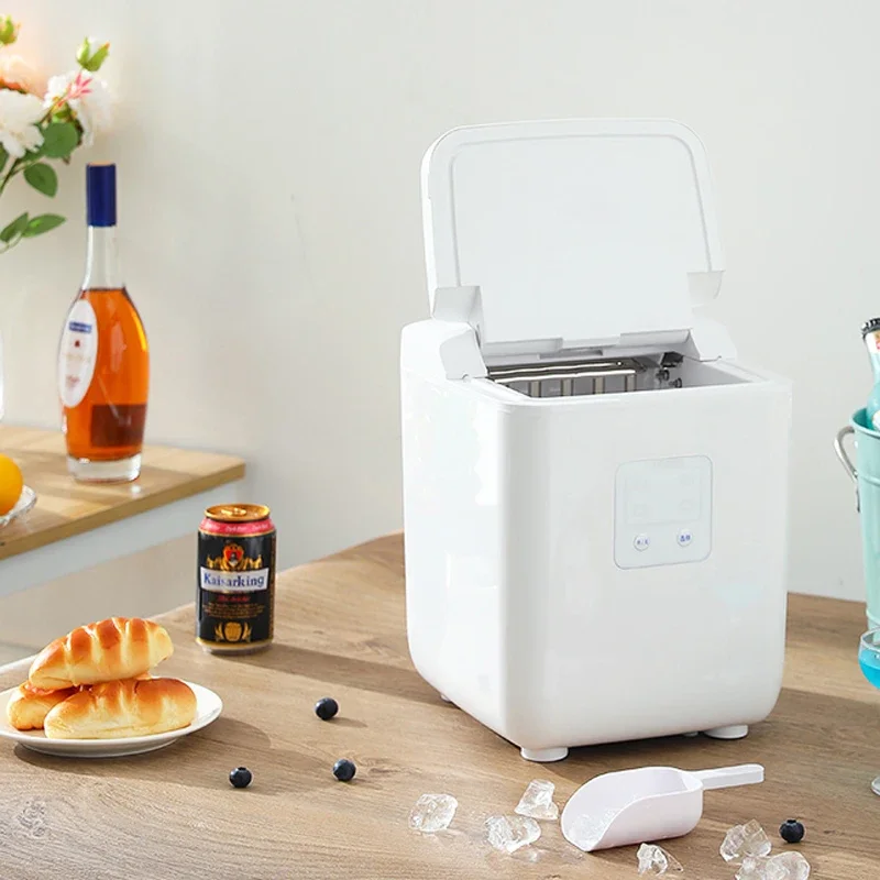 DBJ-10A home small ice machine 1L water tank 15Kg / Day round ice production automatic rapid ice machine