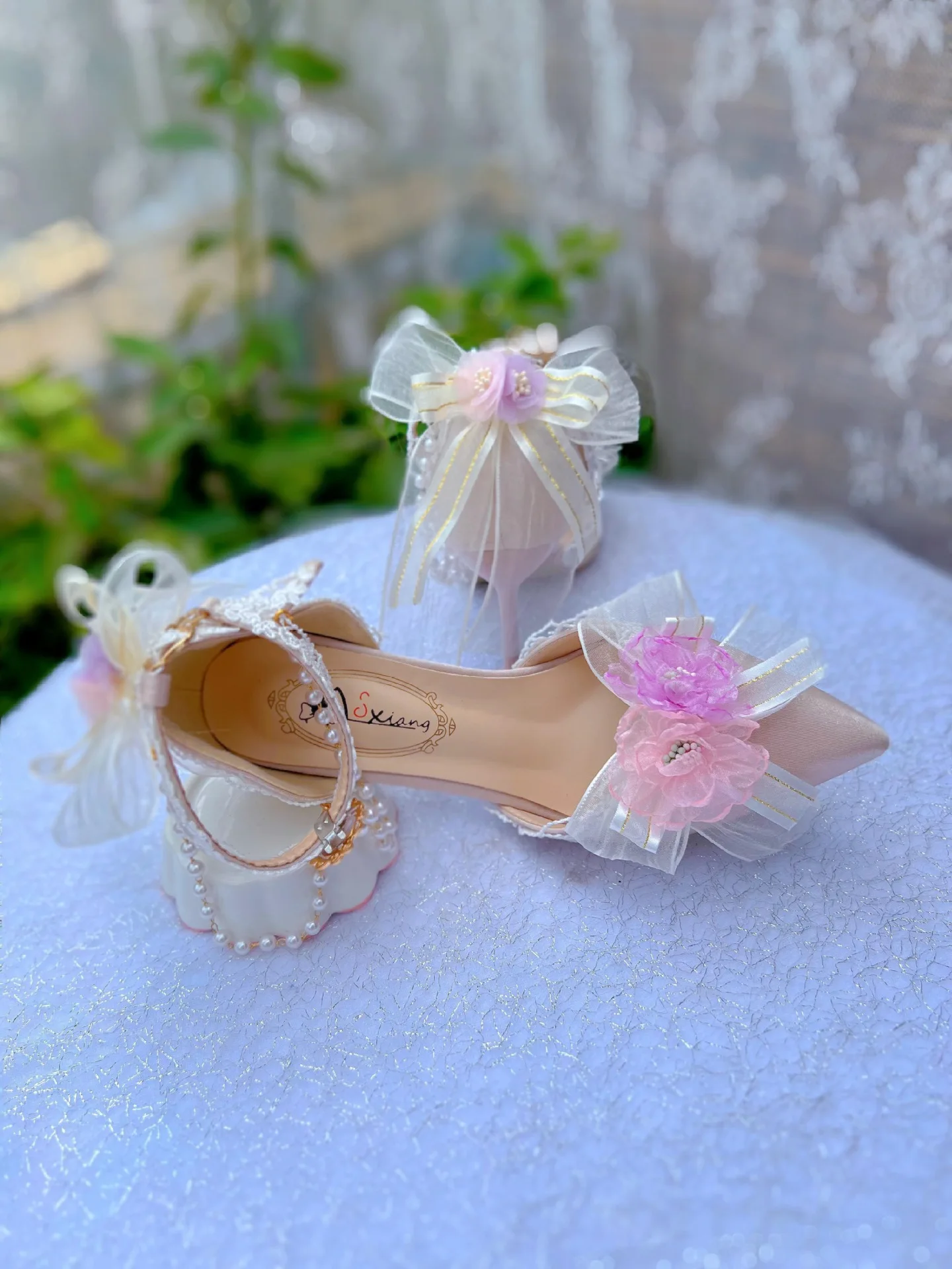 2025 ใหม่รองเท้าLolitaดอกไม้งานแต่งงานGorgeousหวานรองเท้าส้นสูง