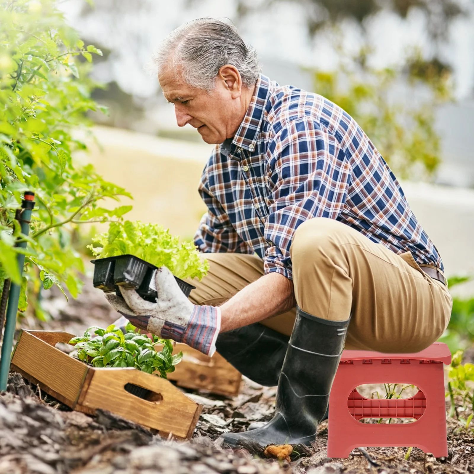 เก้าอี้พลาสติกพับได้ แข็งแรง ทนทาน กันลื่น เหมาะสำหรับตั้งแคมป์ เดินป่า ตกปลา ท่องเที่ยว น้ำหนักเบา ประหยัดพื้นที่ ใช้ในบ้าน ห้องน้ำ ห้องครัว