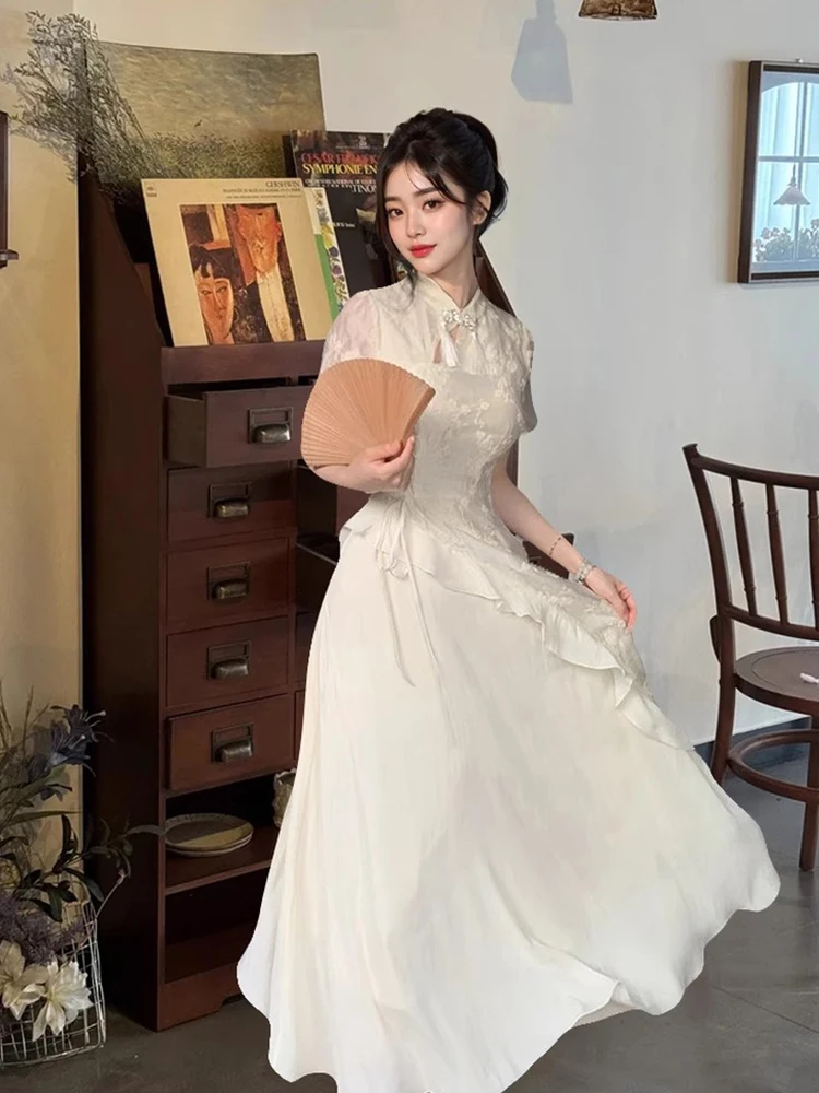 Estate 2025 Nuovo spirito nazionale cinese Sle ricamato floreale colletto alla coreana orlo asimmetrico abito Midi Dr