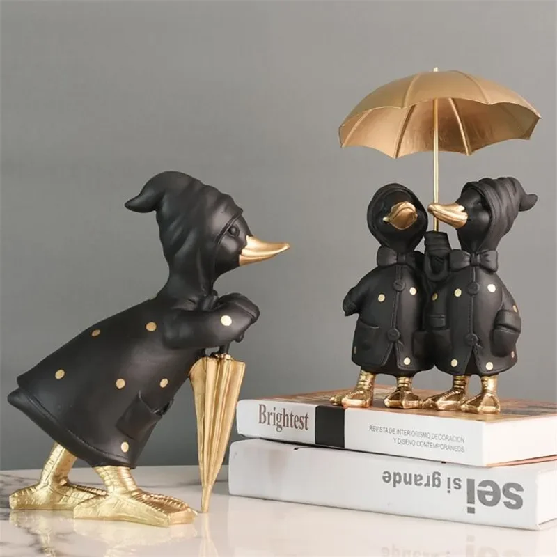 Mordern Nordic Light Luxury Hold Umbrella Little Black Duck Home Decoration TV Cabinet Wine Cabinet Porch Resin Crafts