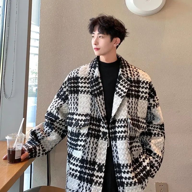 

Мужское пальто из шерстяной смеси: прочное, жесткое, упругое, несгибаемое, износостойкое, крепкое, надежное, устойчивое, долговечное.