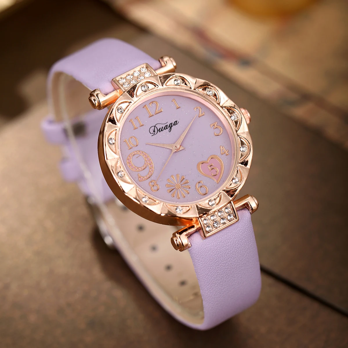 New niche design women\'s wristwatch with academic style suitable for daily wear