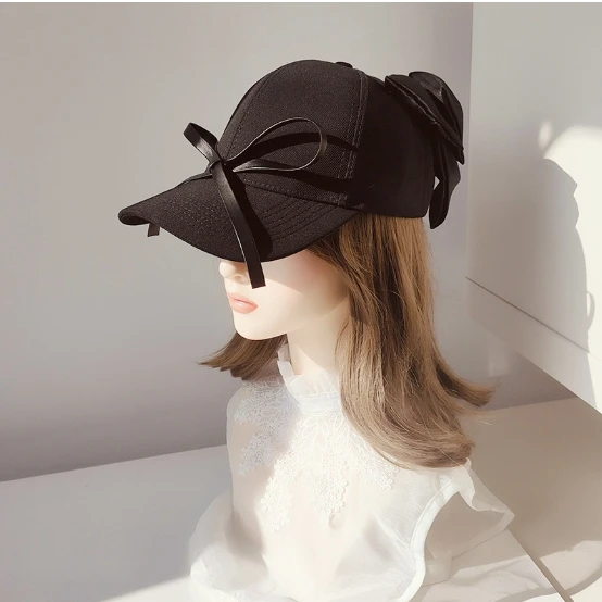 

Женская бейсболка с бантом в стиле японской Лолиты, новинка 2025 года, милая и милая, с большой окружностью головы, демонстрирующая лицо, маленькая кепка с большими полями, черная