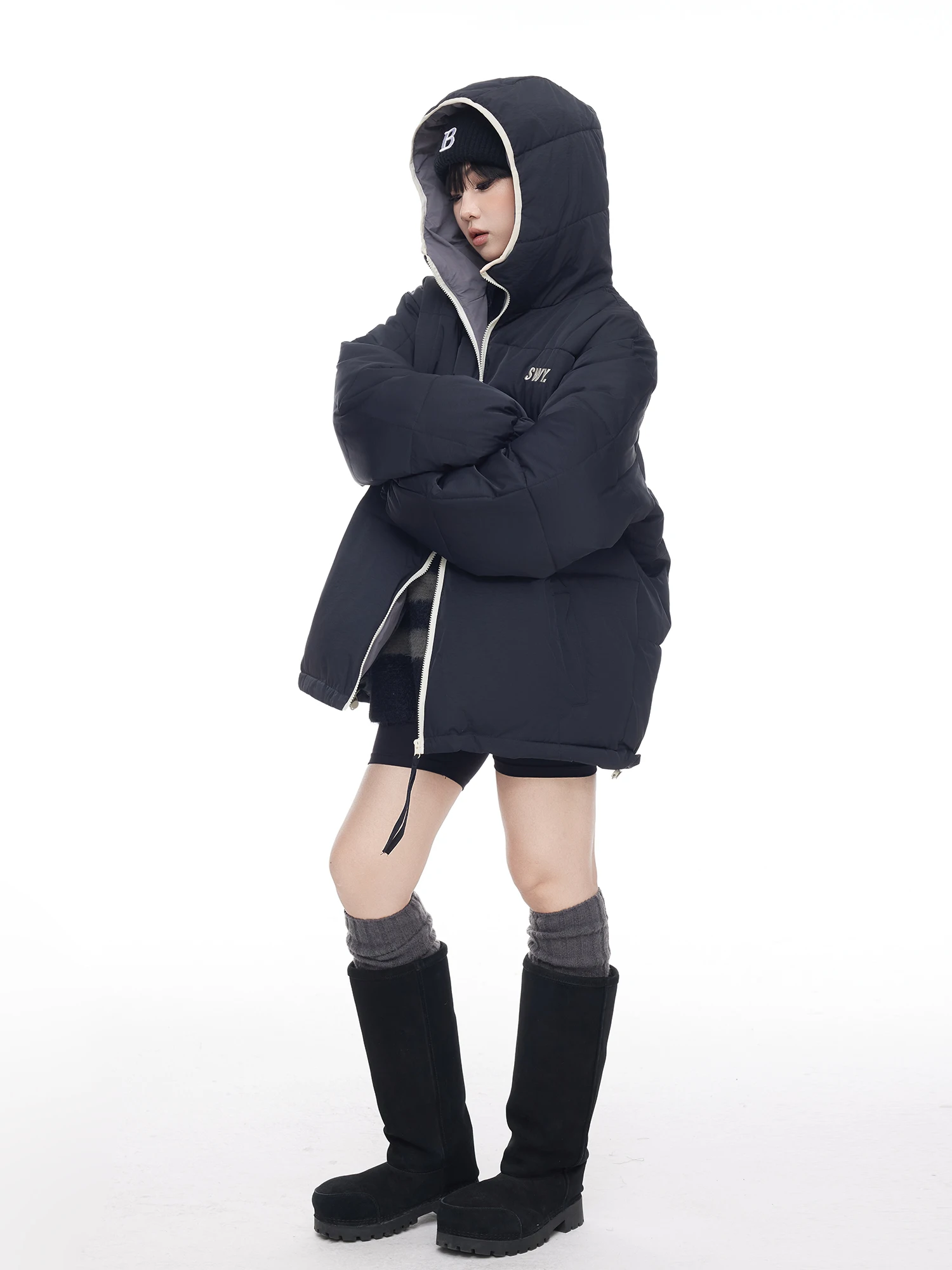 

Утепленная женская зимняя куртка с капюшоном и американским принтом, свободного кроя, из хлопка, теплая, новая коллекция