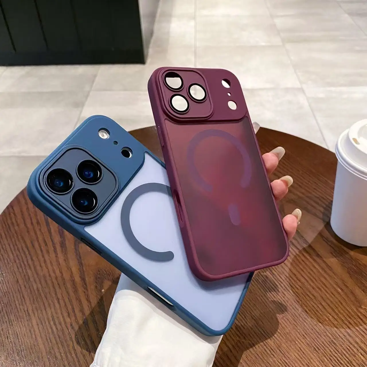 เคสใสแบบด้านสำหรับ iPhone 17 Pro Max รองรับ MagSafe ชาร์จไร้สายแบบแม่เหล็ก พร้อมป้องกันเลนส์สำหรับ iPhone 17 Air