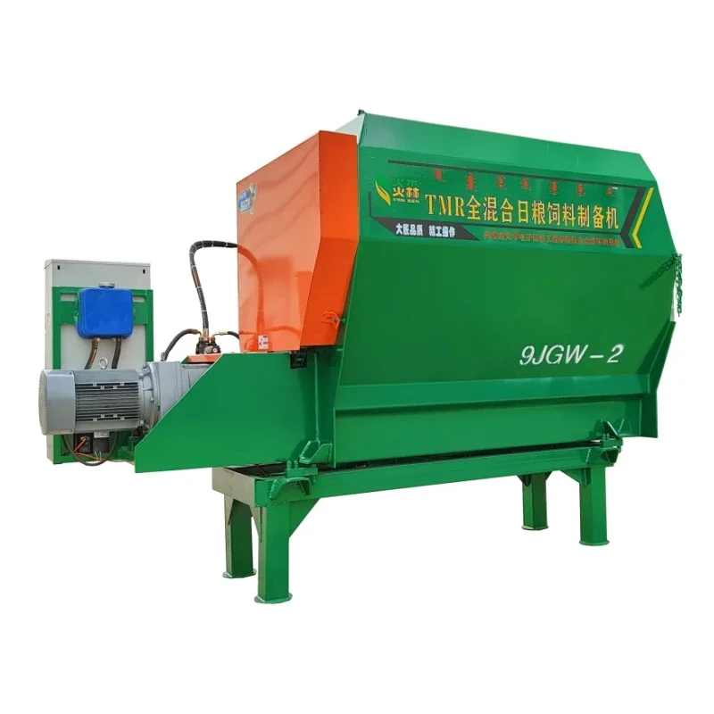 Manufacturer's horizontal TMR whole day grain feed mixing machine, cattle and sheep feed crushing and grass mixing machine