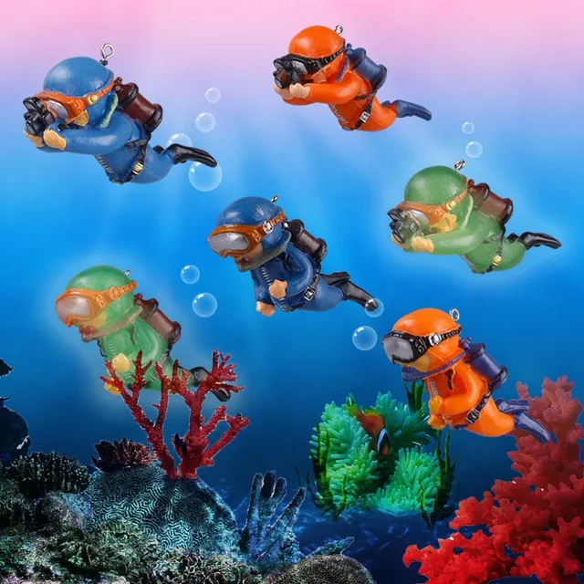 Dekoracja akwarium Żywica Krajobraz Małe ozdoby Mini Diver Glow Wystrój akwarium Pływająca kula Akcesoria do akwarium