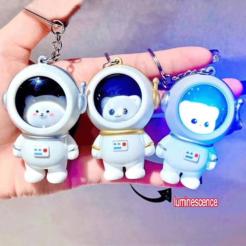 Świecący brelok do kluczy Cartoon Spaceman Light Luminous Lovely Light Up Bear Breloczek do kluczy Kawaii Cat Starry Sky Astronaut Breloczek do