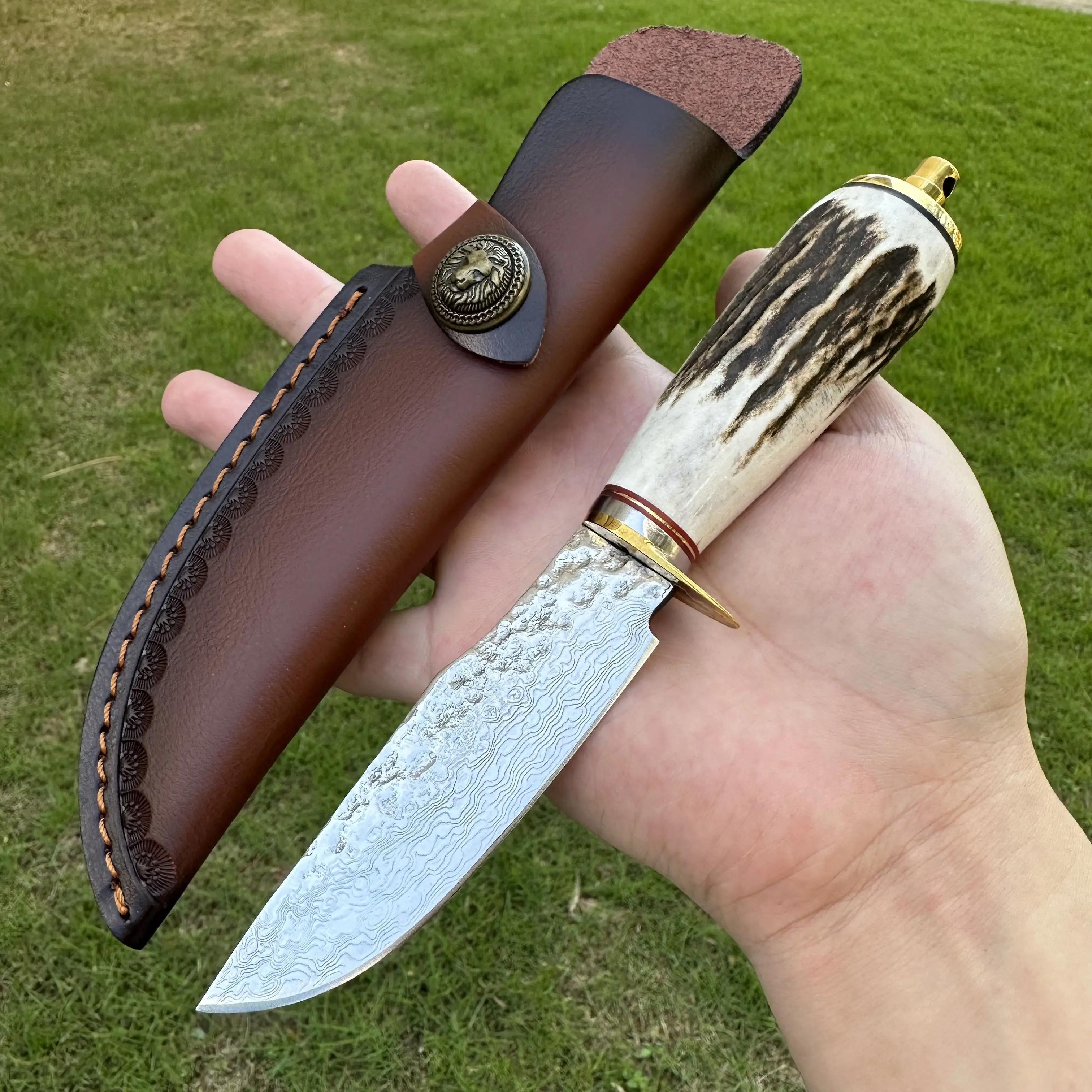 

Topwell Handmade Knife Real Damscus Blade Antler Handle Copper keel Premiun Leather Sheath Super Sharp Perfect Collection Knife