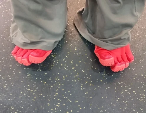 

Brand Medium Size Fitness Trainers 36-47 Lace Up Weightlifting Shoes Barefoot Lightweight Deep Squat Sneakers