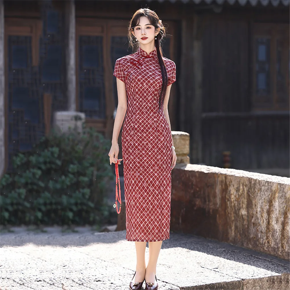 

Красное клетчатое китайское платье-ципао с улучшенным кроем для молодых женщин, ретро, приталенное, с коротким рукавом