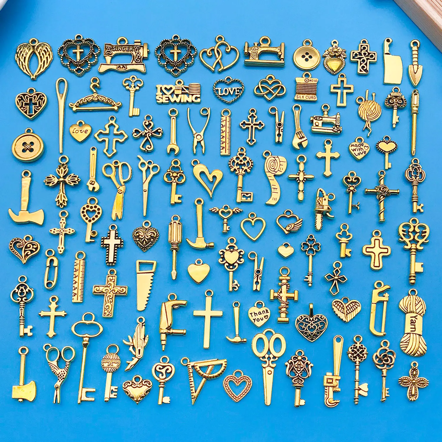 100 Stück mehrfarbige Charms-Anhänger für DIY-Armbänder, Halsketten, Ohrringe, Schmuckherstellung, DIY-Schmuck, Zubehör, Herz, Kreuz, Schlüssel,
