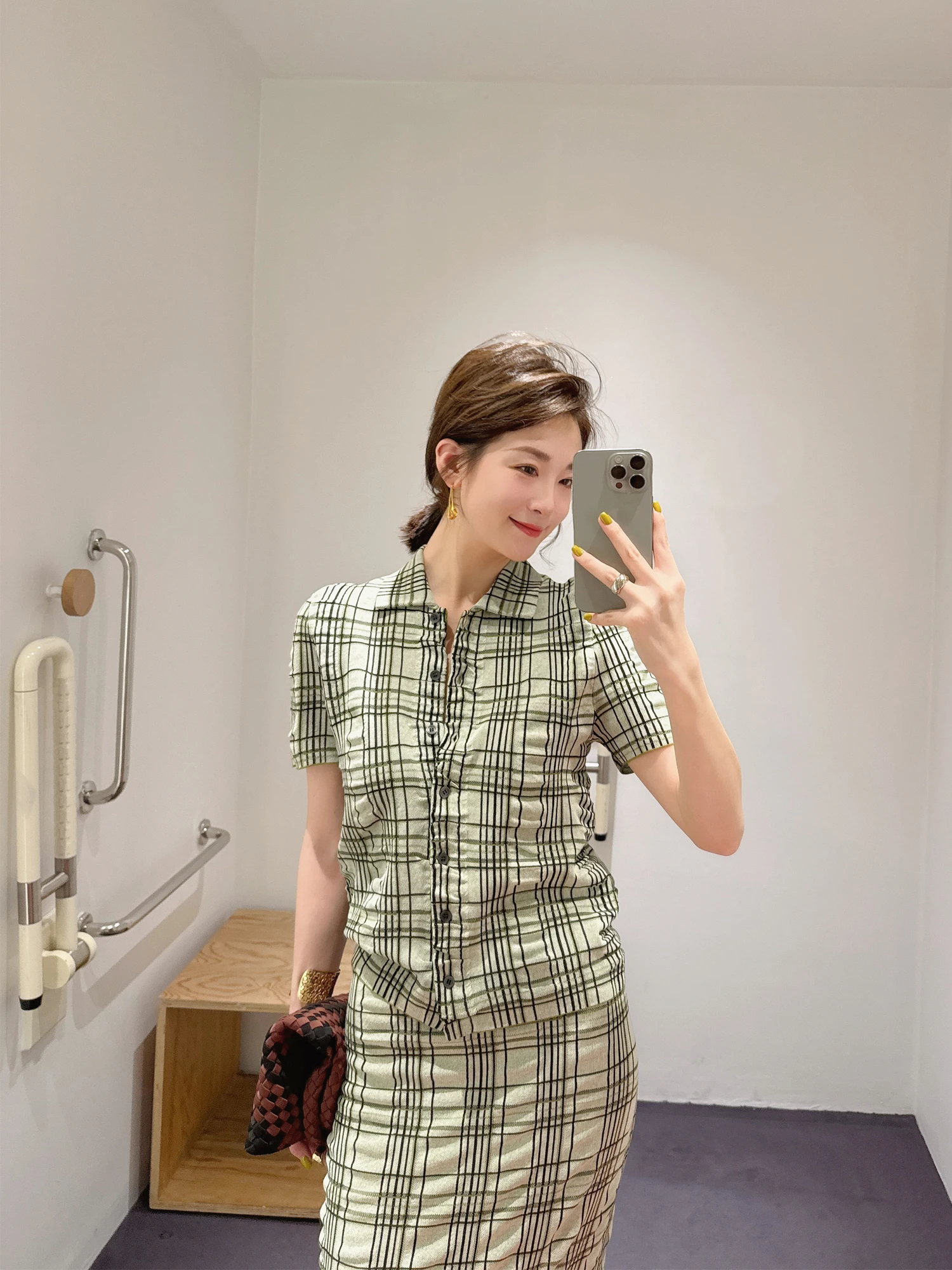 

Женская приталенная рубашка с коротким рукавом в зеленую клетку, модная новинка весна-лето, дышащая, влагоотводящая, немнущаяся