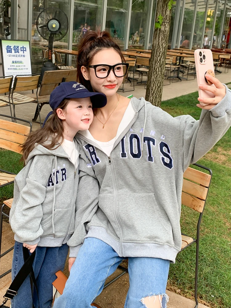 Parent-child Autumn Clothing 2022 New Girls Korean Style Coat Mother-child Mother-daughter Autumn Casual Hooded Sweater