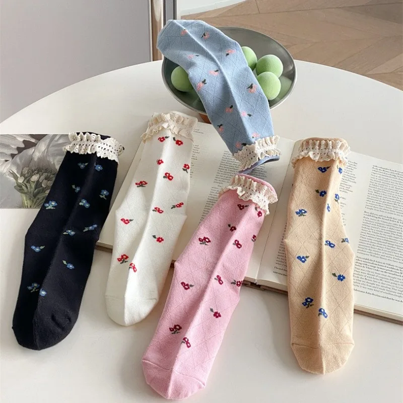 5 أزواج النساء الخريف الشتاء عارضة الجوارب المريحة لطيف الحلو النساء الجوارب المألوف الدانتيل حافة زهرة طباعة الجوارب ﻿