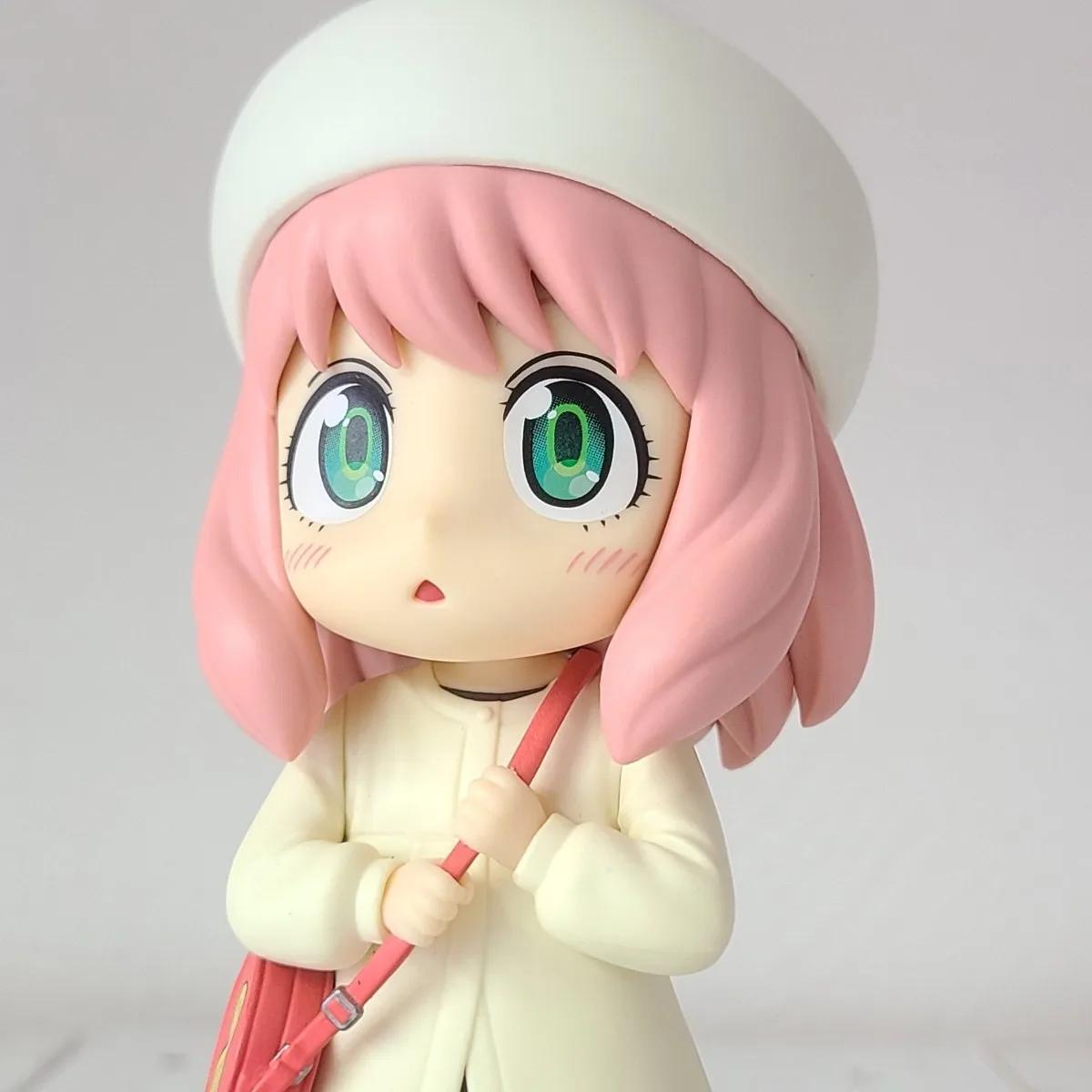 15CM Anime SPY Family Anya Forger Figure 4 Winter Clothing Hat Dress Up Cute Standing Model Toy Gift Collection Action Figure