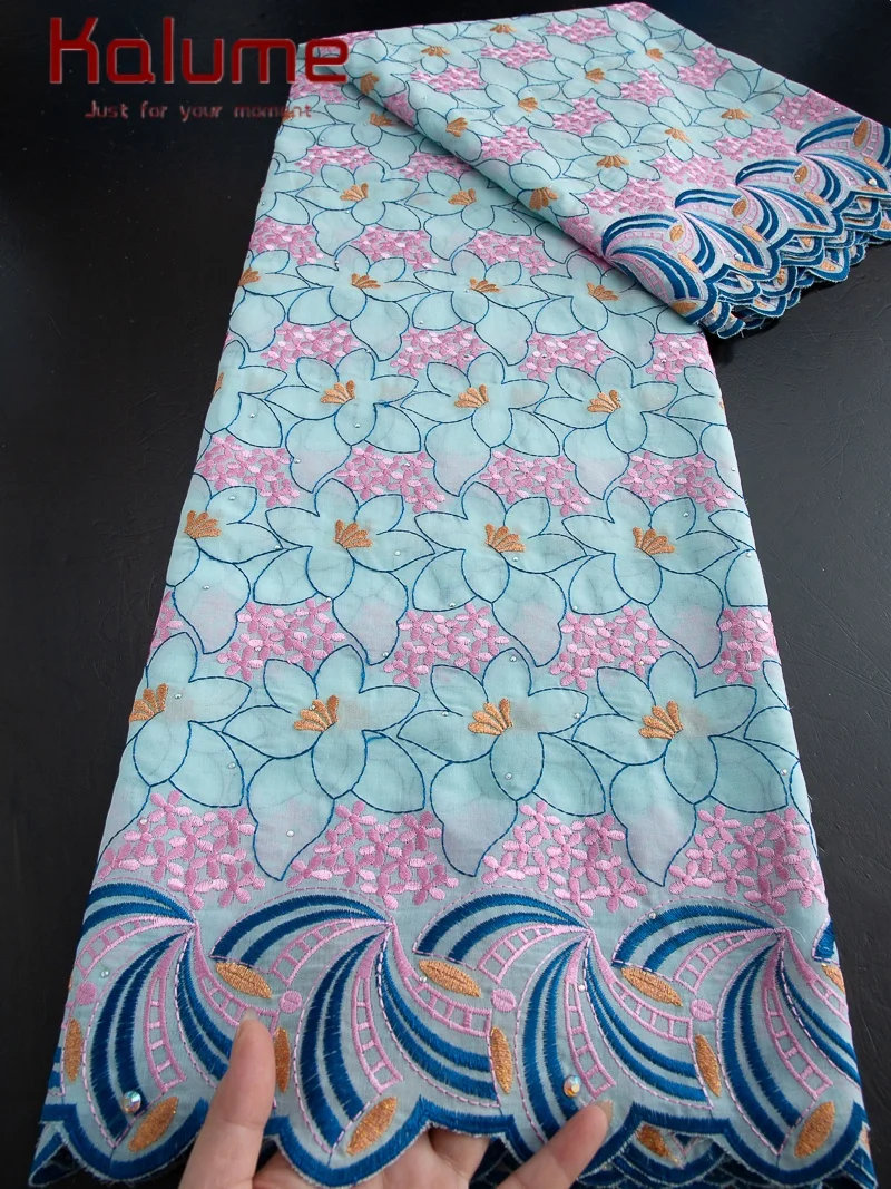 

Kalume 2025 африканская хлопковая кружевная ткань высокого качества, швейцарская вуаль, кружево с цветочной вышивкой, хлопковое кружево для свадьбы с камнями F4504