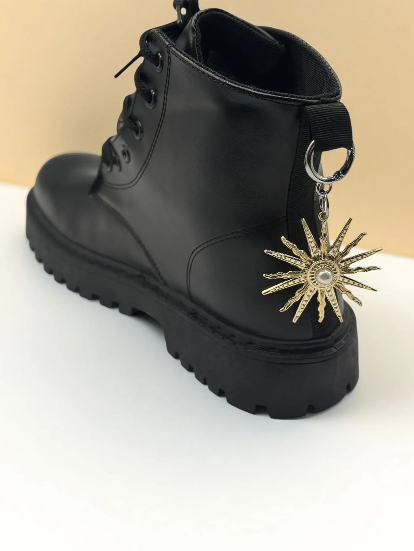 زوج واحد من زينة عباد الشمس من اللؤلؤ القوطي، يمكن استخدامه لتزيين الأحذية بنفسك، أبازيم الأحذية، أزياء الحفلات، للرجال والنساء P