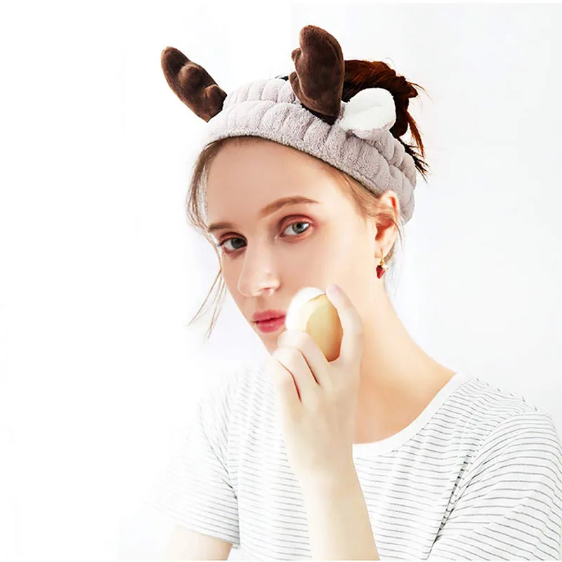 Süßes Stirnband mit Schleifen- und Hirschohren aus Korallenfleece, weich und warm, für Damen und Mädchen, zum Waschen des Gesichts, zum Schminken, zum Baden, als Haarband und Haaraccessoire. – Detail 8