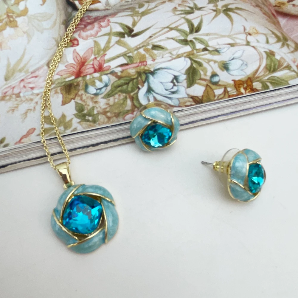

Latest Golden Colorful Stone Pendant Earrings Dubai Luxury Trendy Jewelry Set for Ladies and Women Earrings Set KY25159