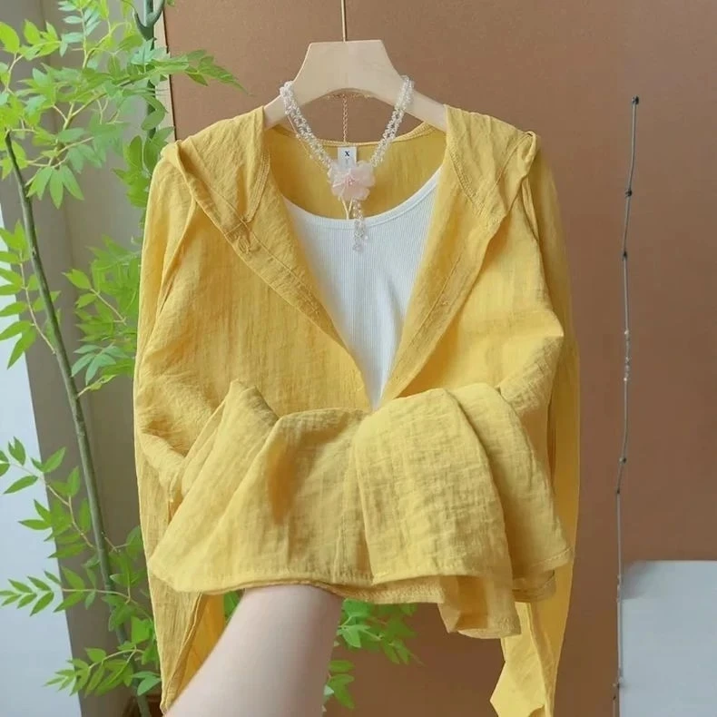 Koreański styl casual, bluza z kapturem chroniąca przed słońcem, letni zestaw dwuczęściowy dla kobiet, modny, przeciwstarzeniowy, z włókna poliestrowego.