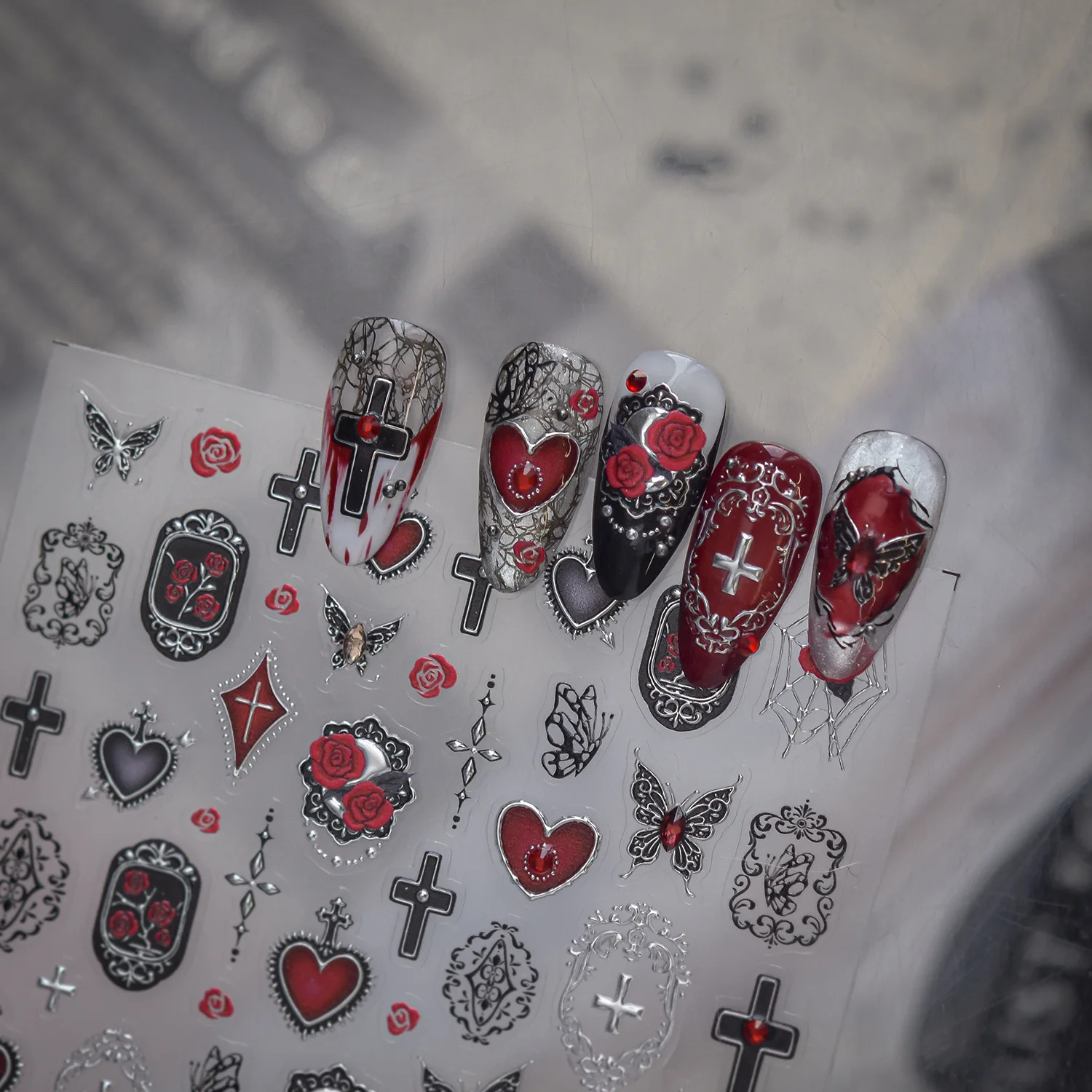 Autocollants pour ongles Gothic Rose 5D, motifs floraux rouges, croix, cœur rubis, papillon, bordure ajourée antique, strass, accessoires pour ongles audacieux 1