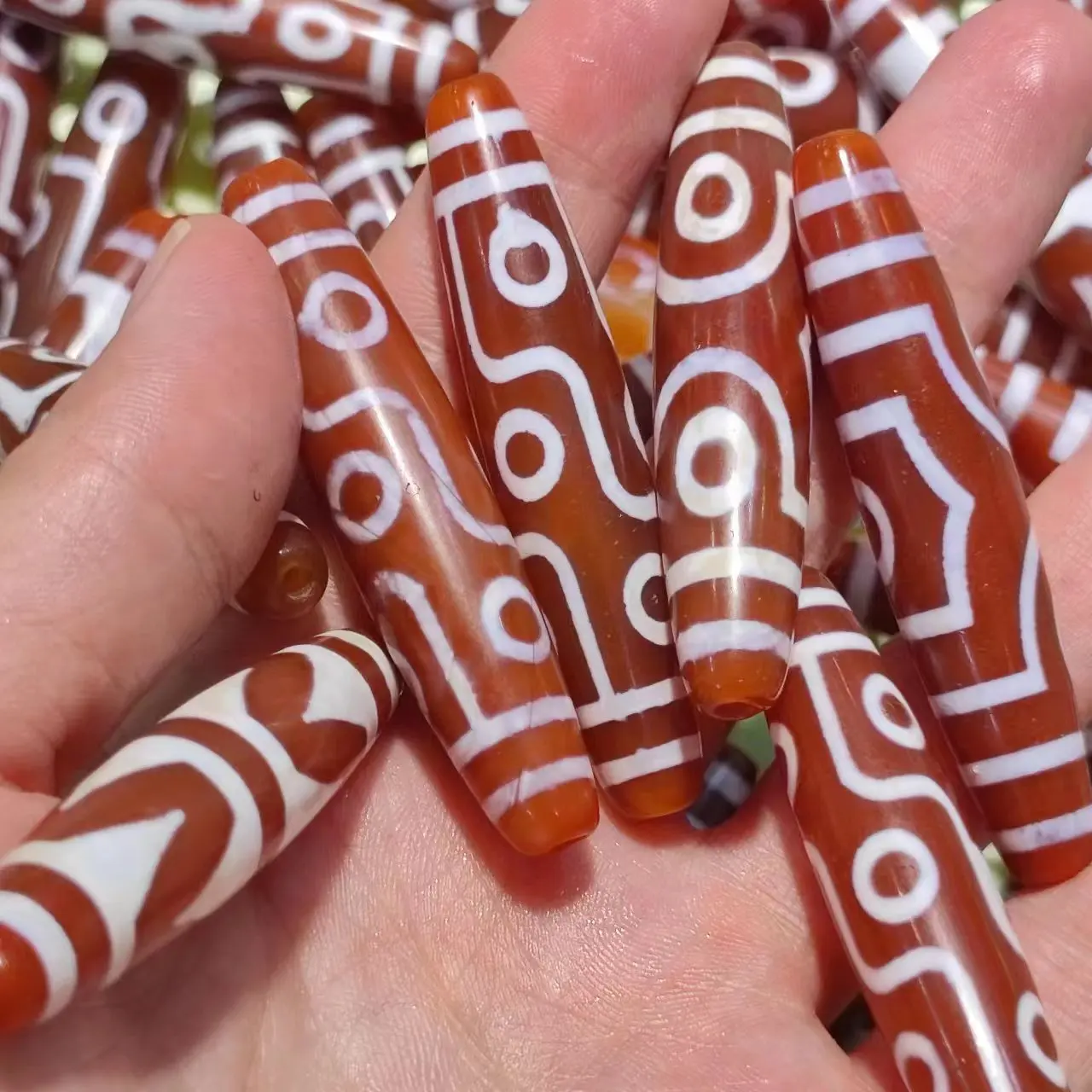 100pcs/lot natural multi-pattern old agate dzi wholesale red Weathering lines Ethnography Rare breeds pendant Accessories diy