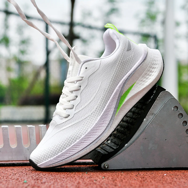 

unisex sports shoes four season new comfortable outdoor wear-resistant fashion versatile thick sole breathable running sneakers