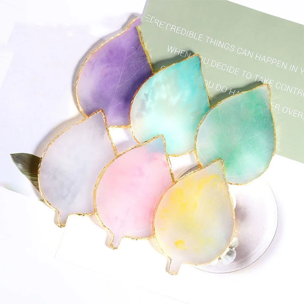 Gold Rim Resin Manicure Palette Leaf Shape Light Green Smooth For Nail Art Color Mixing Easy Clean Color Display Plate Pigment