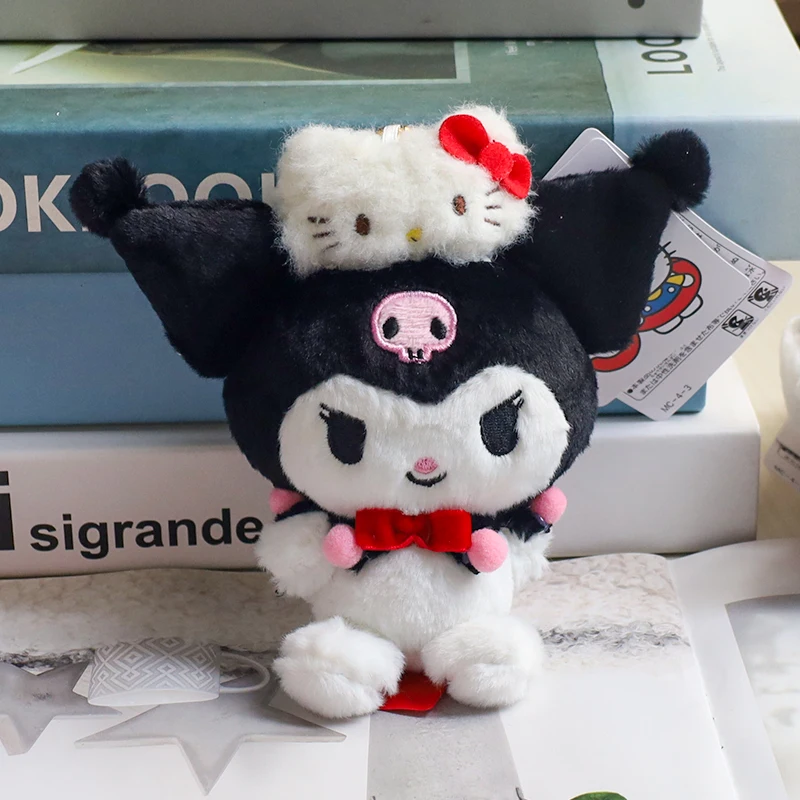 Ciondoli in peluche Sanrio 50th Anniversary Kuromi Ciondoli in peluche Cute My Melody Cinnamoroll Peluche Doll Charm Bag Appendini Portachiavi Regalo